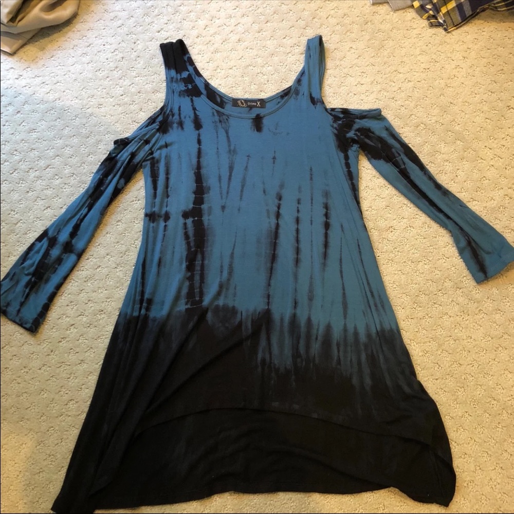 tie dye cold shoulder top